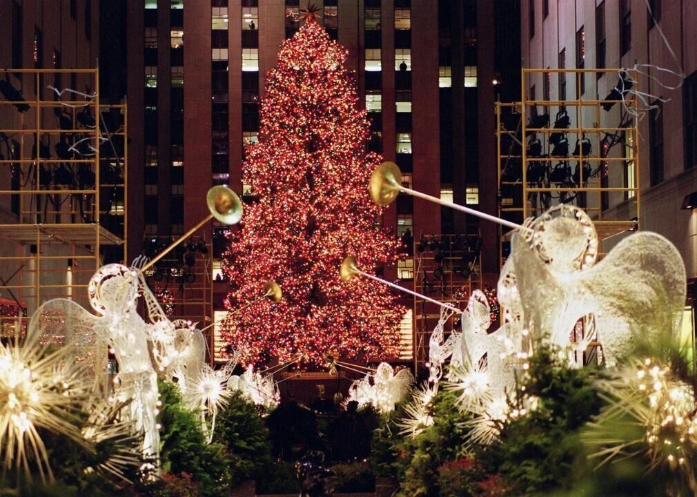 1999: Rockefeller’s tree sets records